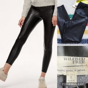 Aritzia Wilfred Free Daria leggings faux leather Vegan black Sz Small